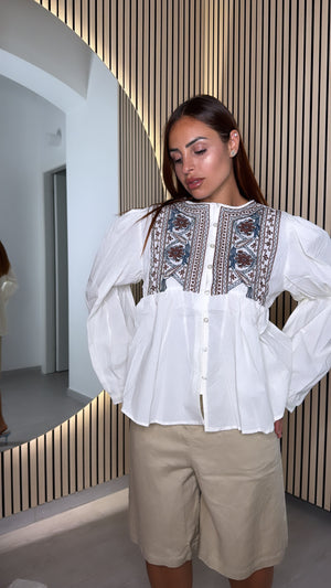 Camicia ricamo