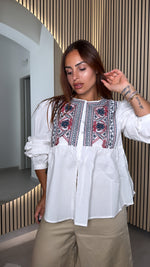 Camicia ricamo