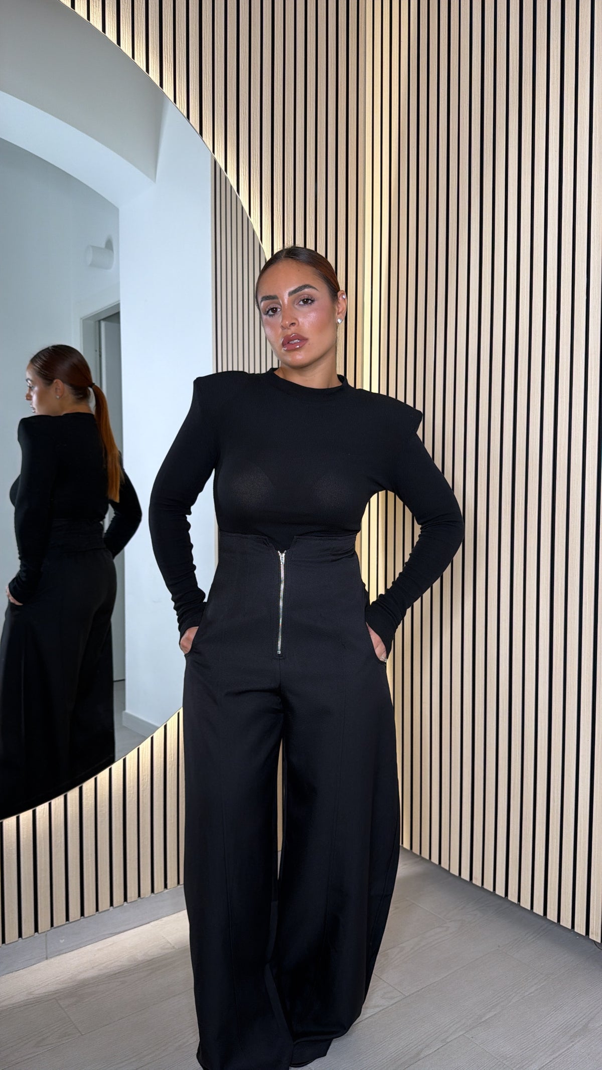 pantalone bustino nero