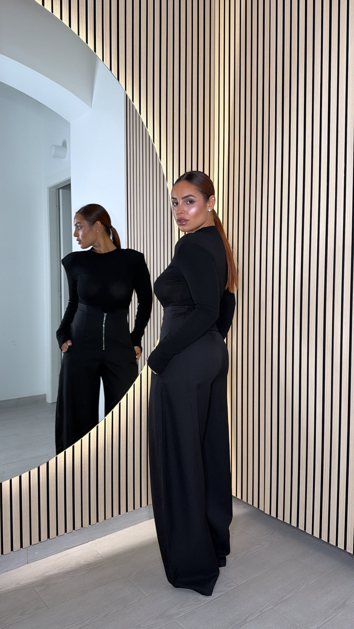 pantalone bustino nero